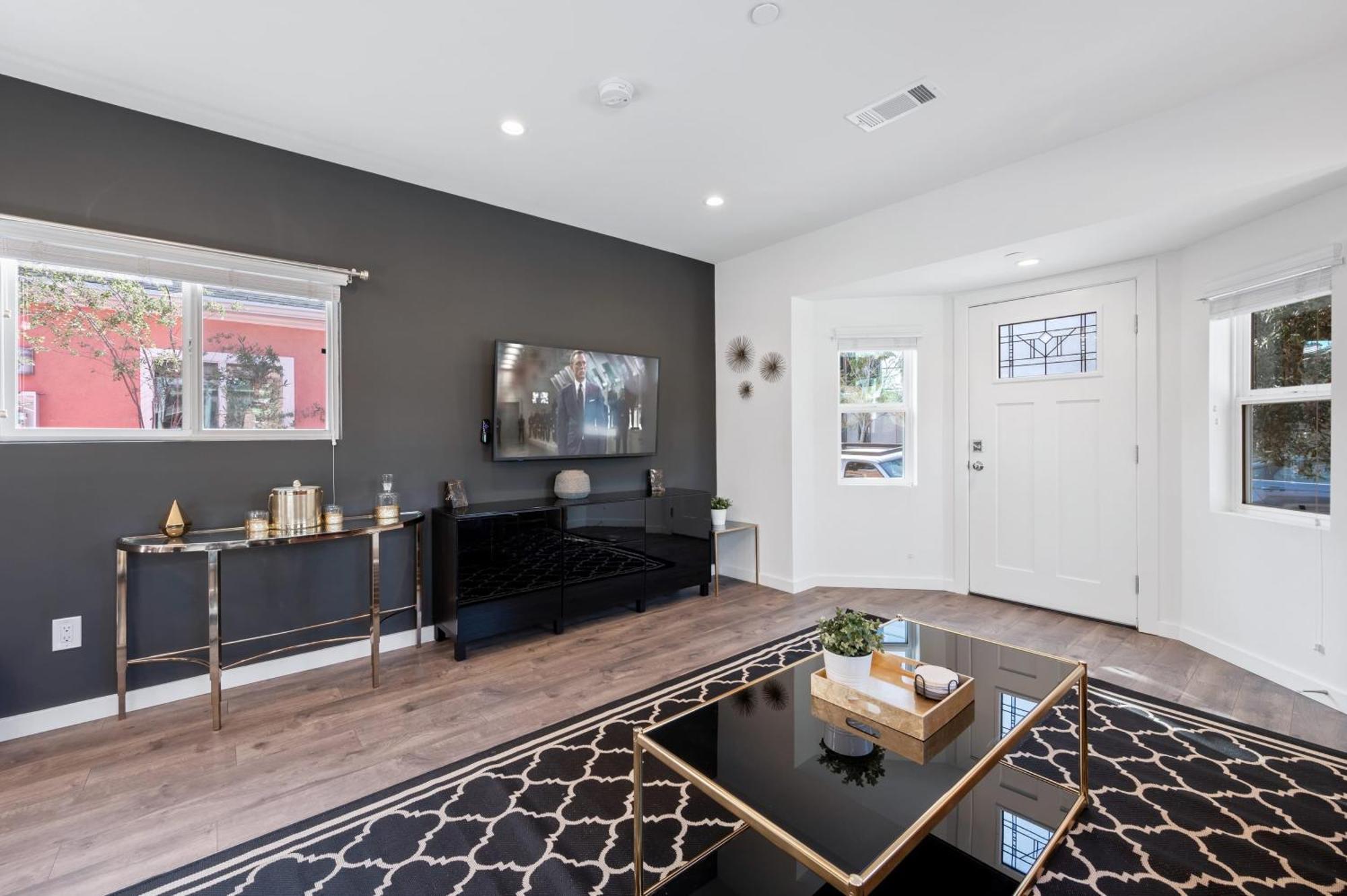 Art Deco By Avantstay 1920S Remodeled Bungalow Open Layout Courtyard Los Ángeles Exterior foto